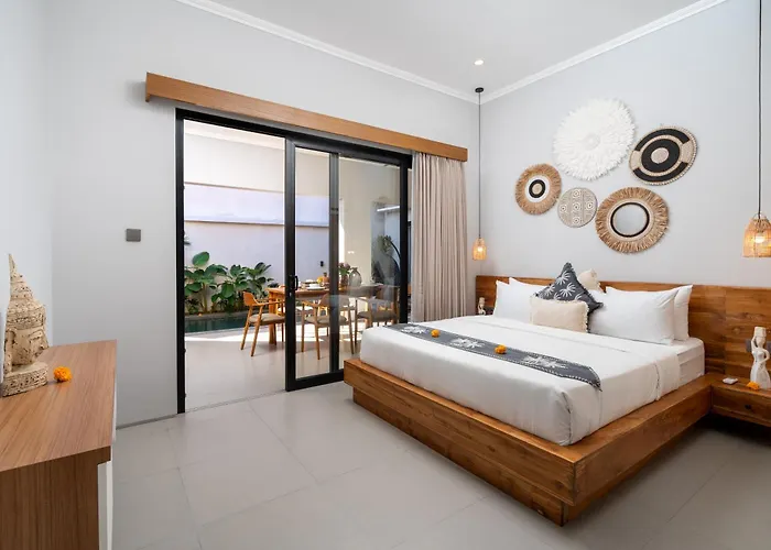 Bella Poppy Villa